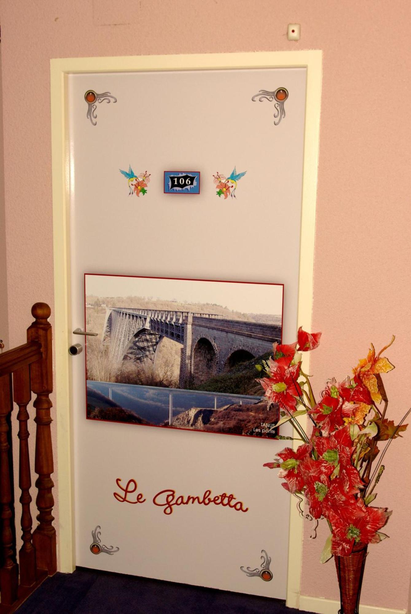 Hotel Le Gambetta Carmaux エクステリア 写真