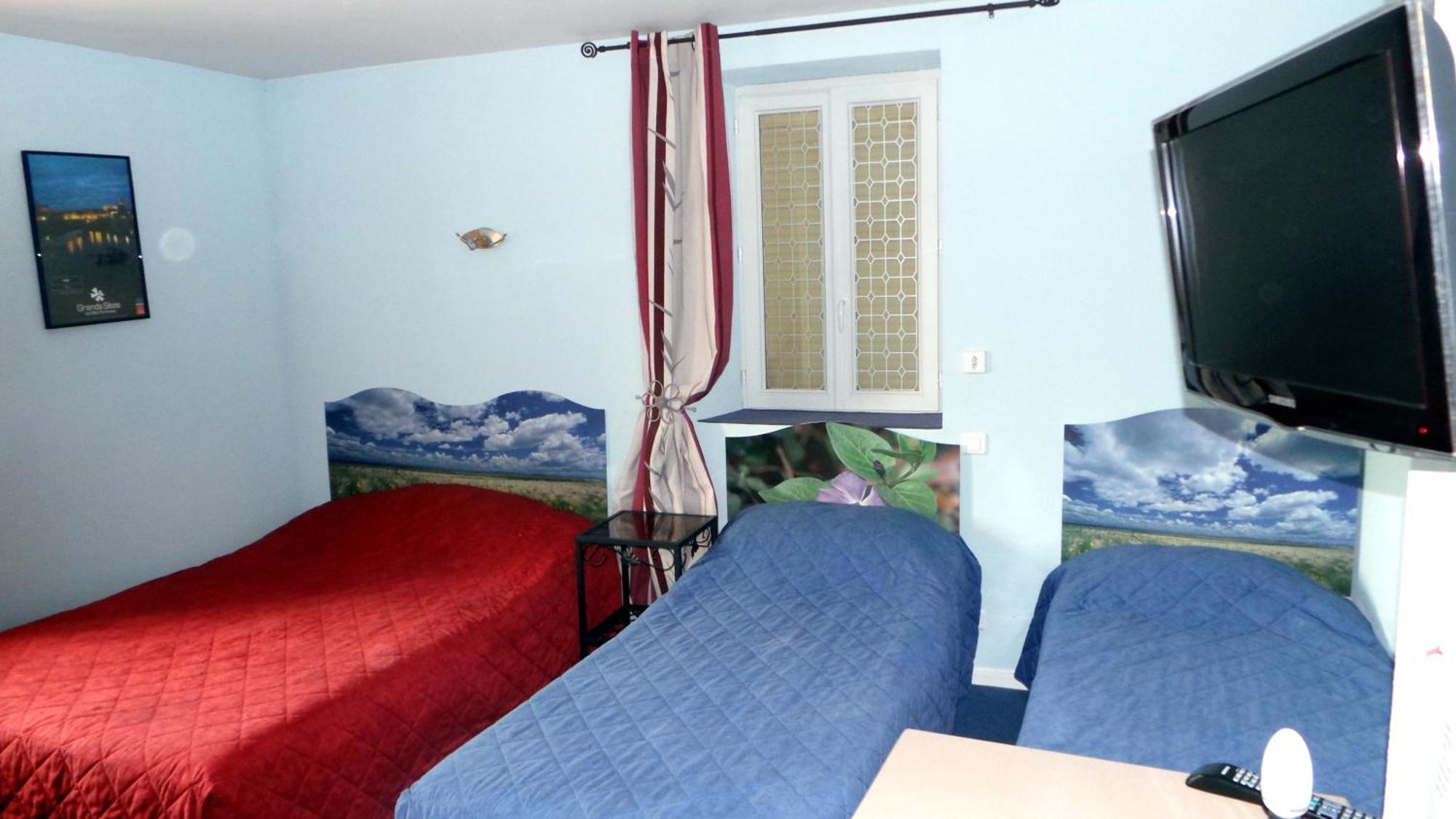 Hotel Le Gambetta Carmaux 部屋 写真