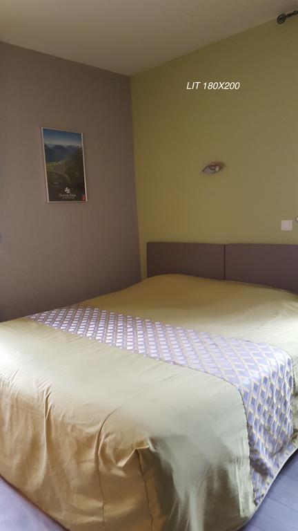 Hotel Le Gambetta Carmaux エクステリア 写真